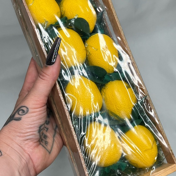 Vintage Max Factor Lemon Bubble Bath in Crate - Collectible and New 11” x 4.5” - Picture 6 of 8